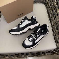 Burberry Low Shoes